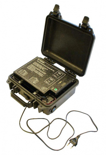 Источник автономного питания (ИАП) со встроенным зарядным ус-вом (18 Ач ) в комплекте с кабелем для р\а АРСЕНАЛ